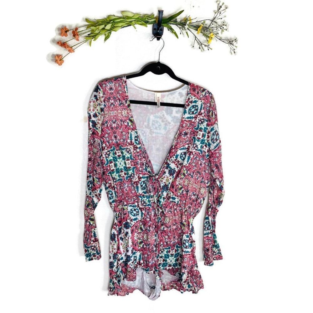 5 for $30 RAGA Sunset Tie Front Romper Multicolored Women’s Size Medium EUC